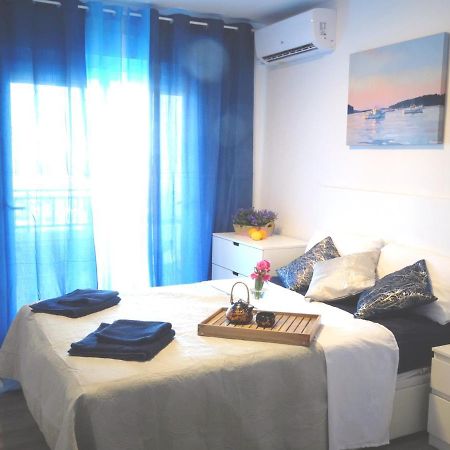 Studio With Terrace And Pool Торевьиа Экстерьер фото