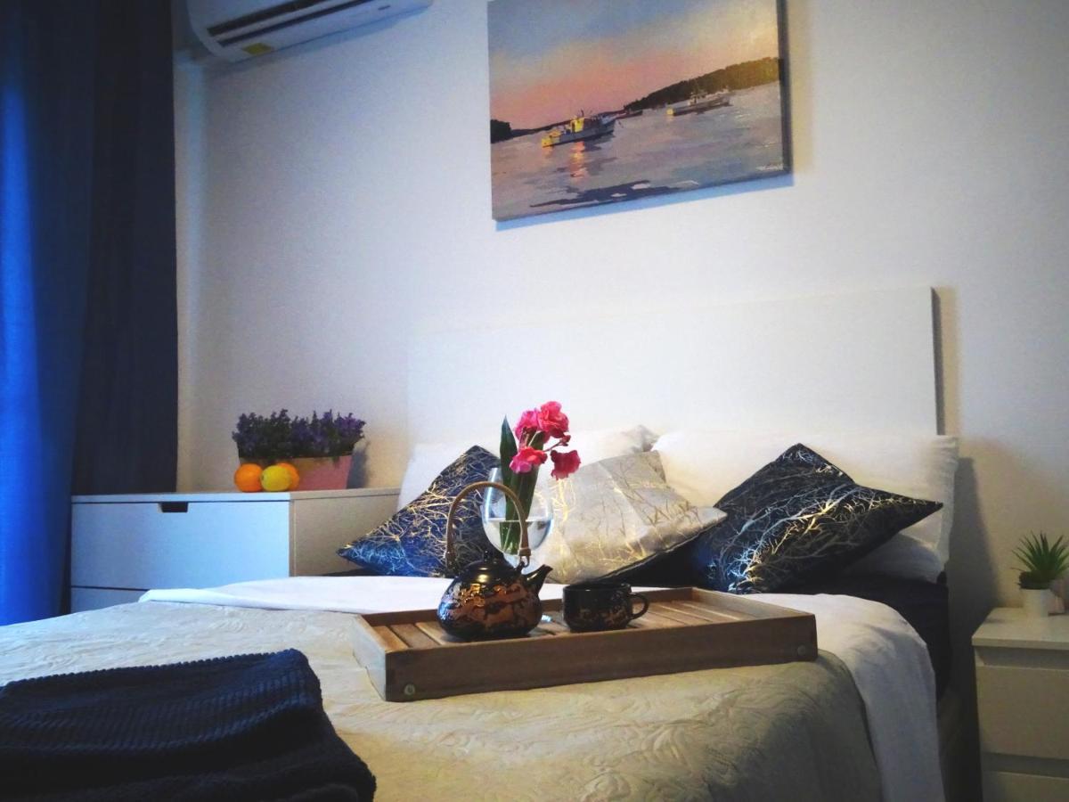 Studio With Terrace And Pool Торевьиа Экстерьер фото